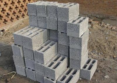 紅磚被禁，農村興起“泡沫磚”建房，它能真正取代傳統建材嗎？